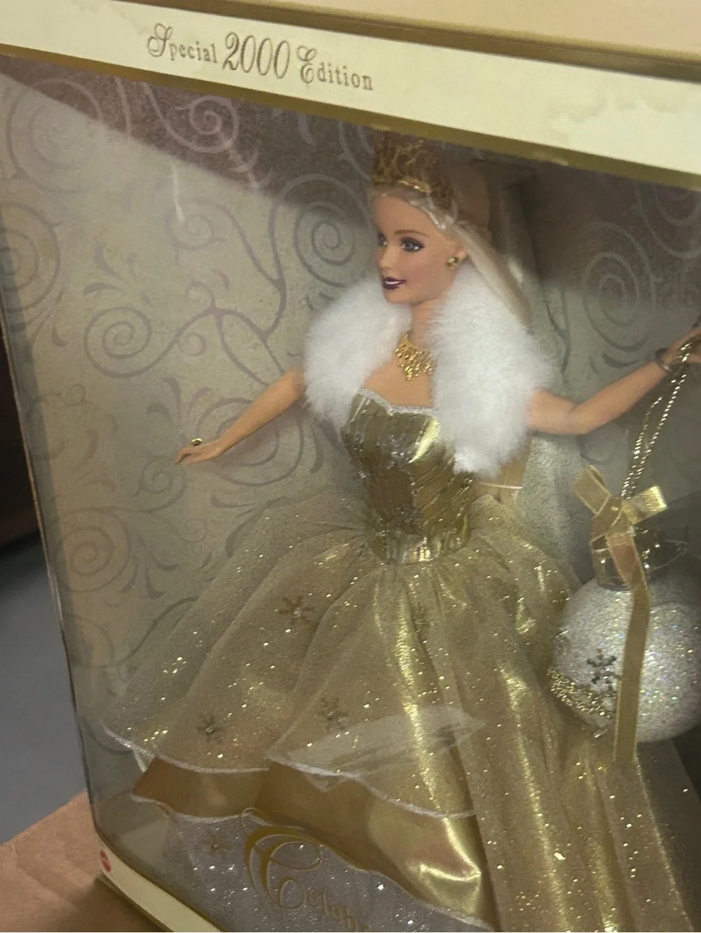 Mattel Gold Sparkle Holiday Barbie Doll 2000